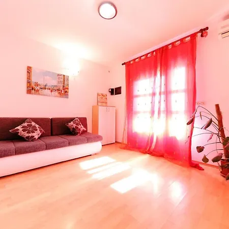 Apartment Sea View In *